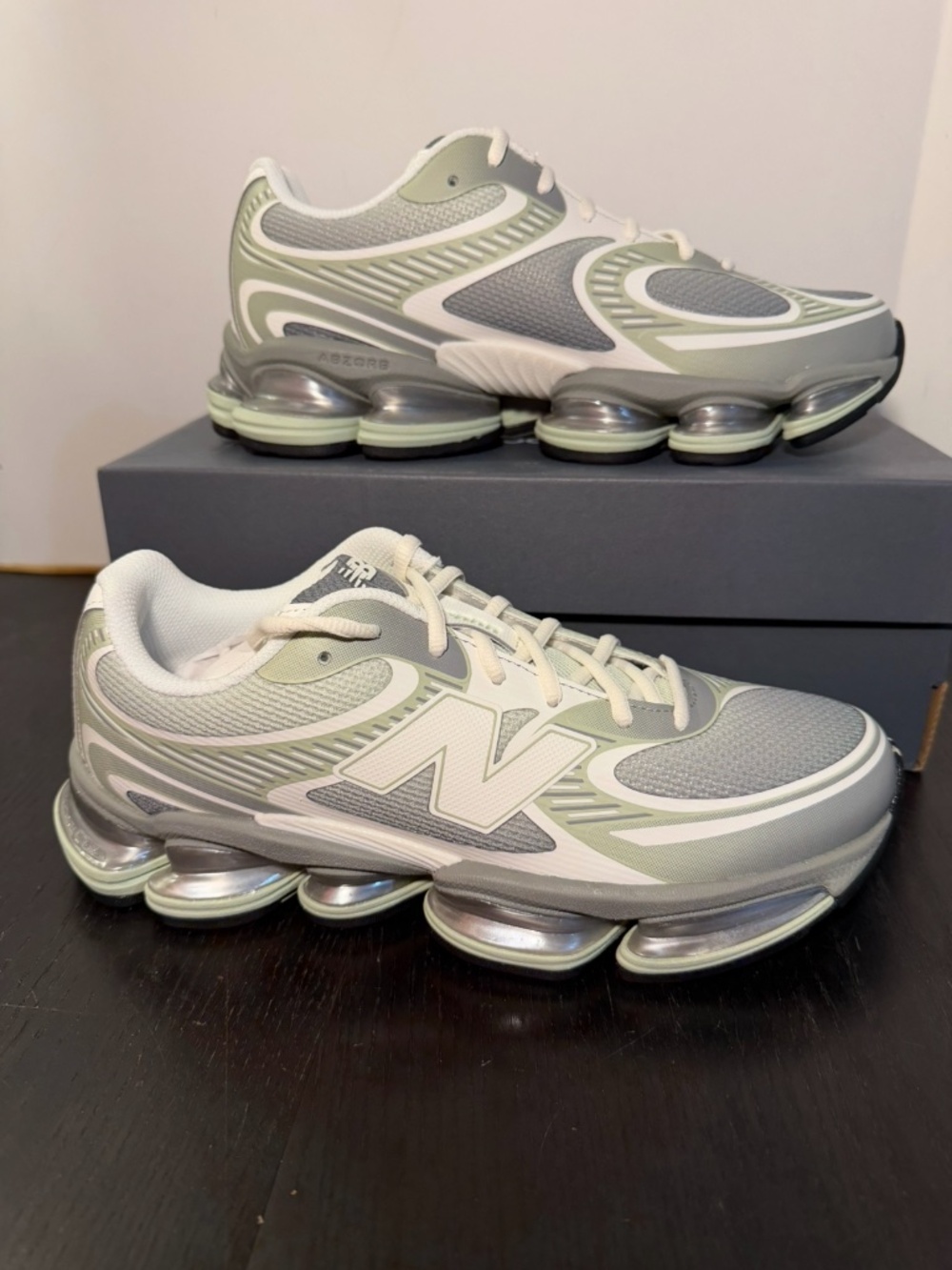 New Balance Abzorb 2000 Running Shoes Silver Moss Bayberry Mens 9D/Womans 10.5